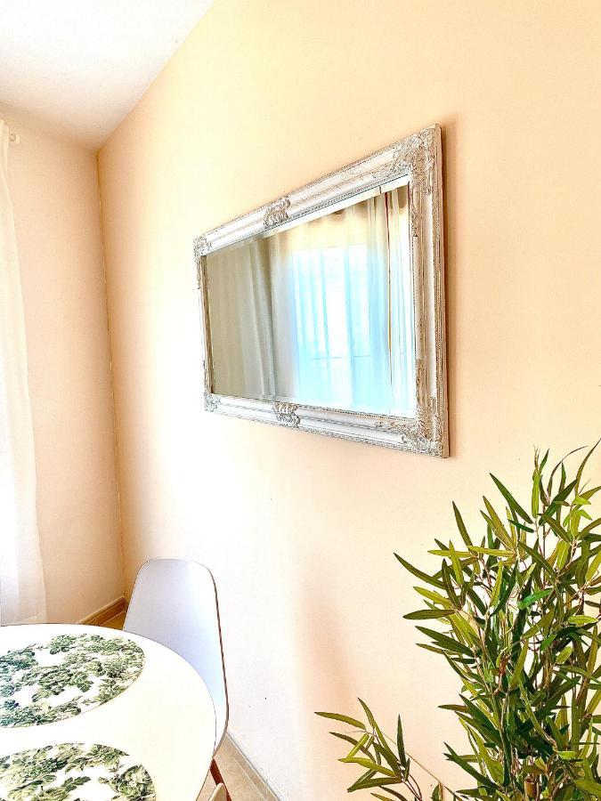 Ideal Apartamento - グアダレスト エクステリア 写真